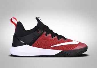 NIKE ZOOM SHIFT UNIVERSITY RED