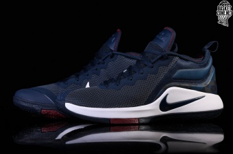 lebron witness 2 shoes