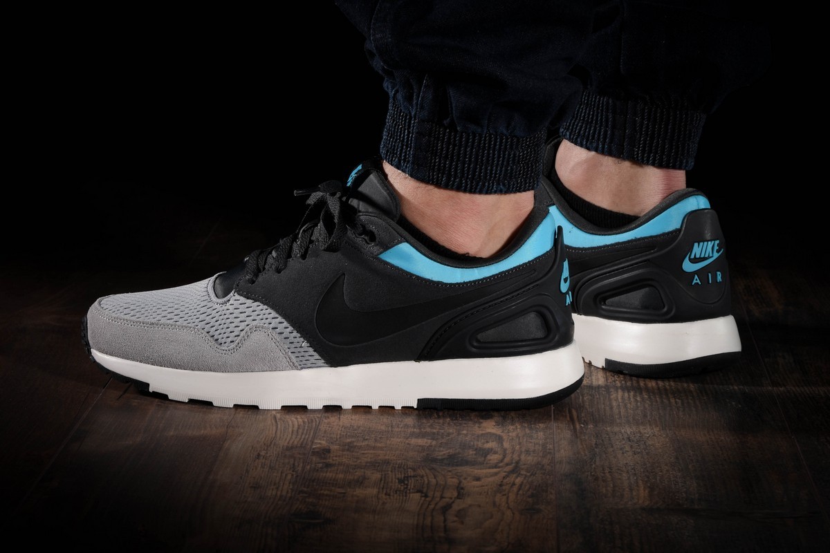 Nike vibenna grey cheap