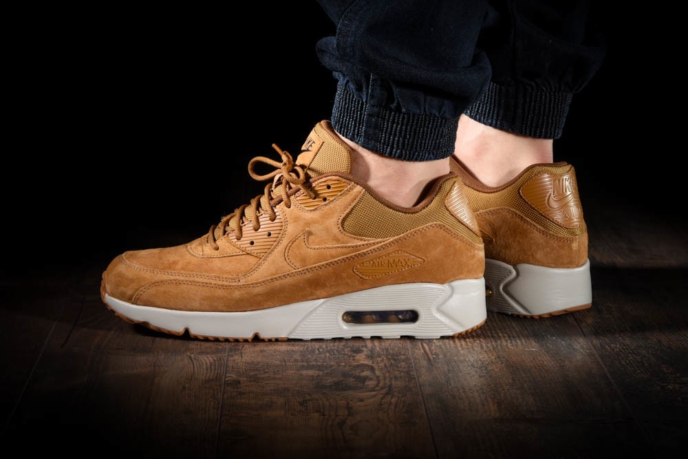 NIKE AIR MAX 90 ULTRA 2.0 LTR for £125 