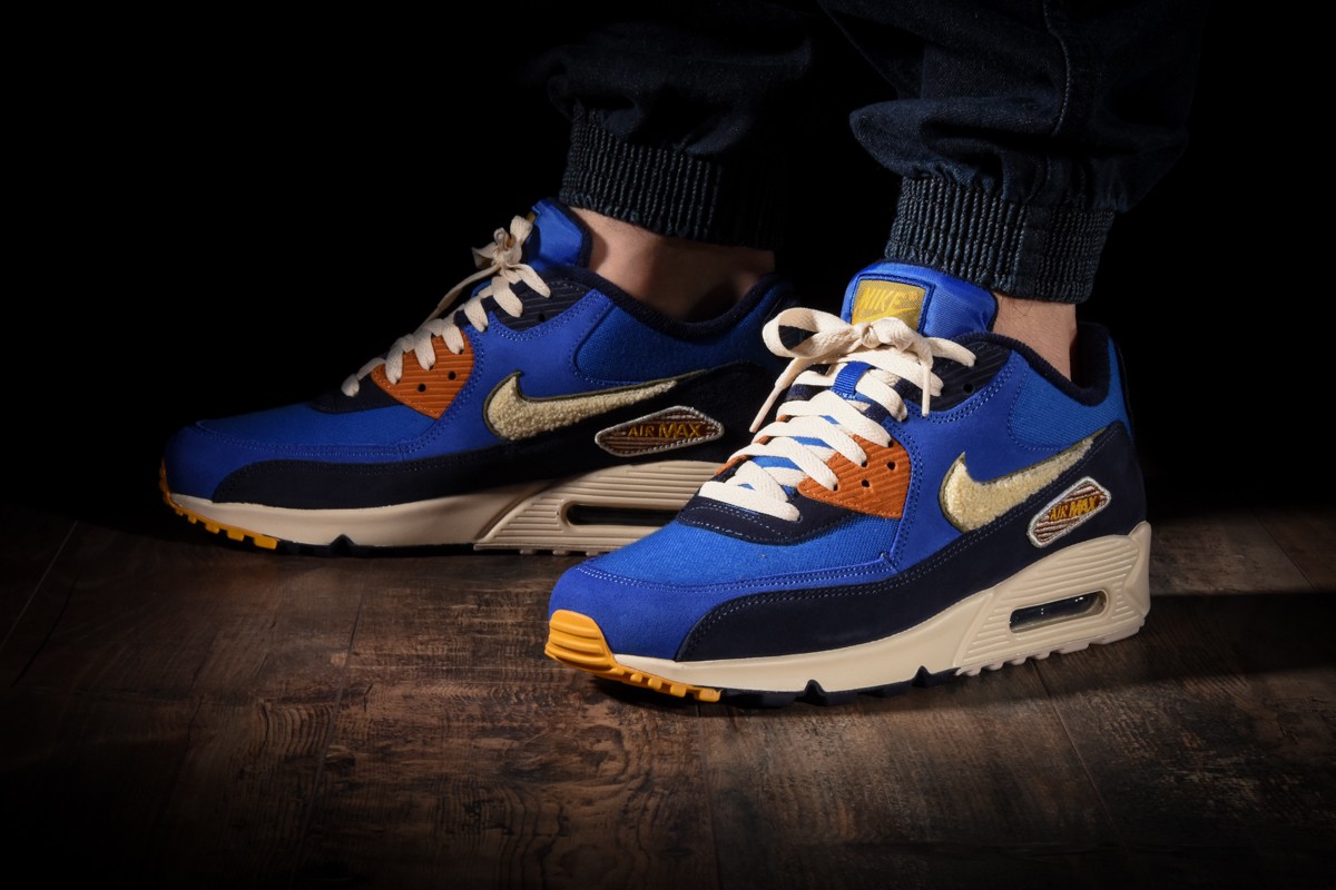 NIKE AIR MAX 90 PREMIUM SE GAME ROYAL & LIGHT CREAM