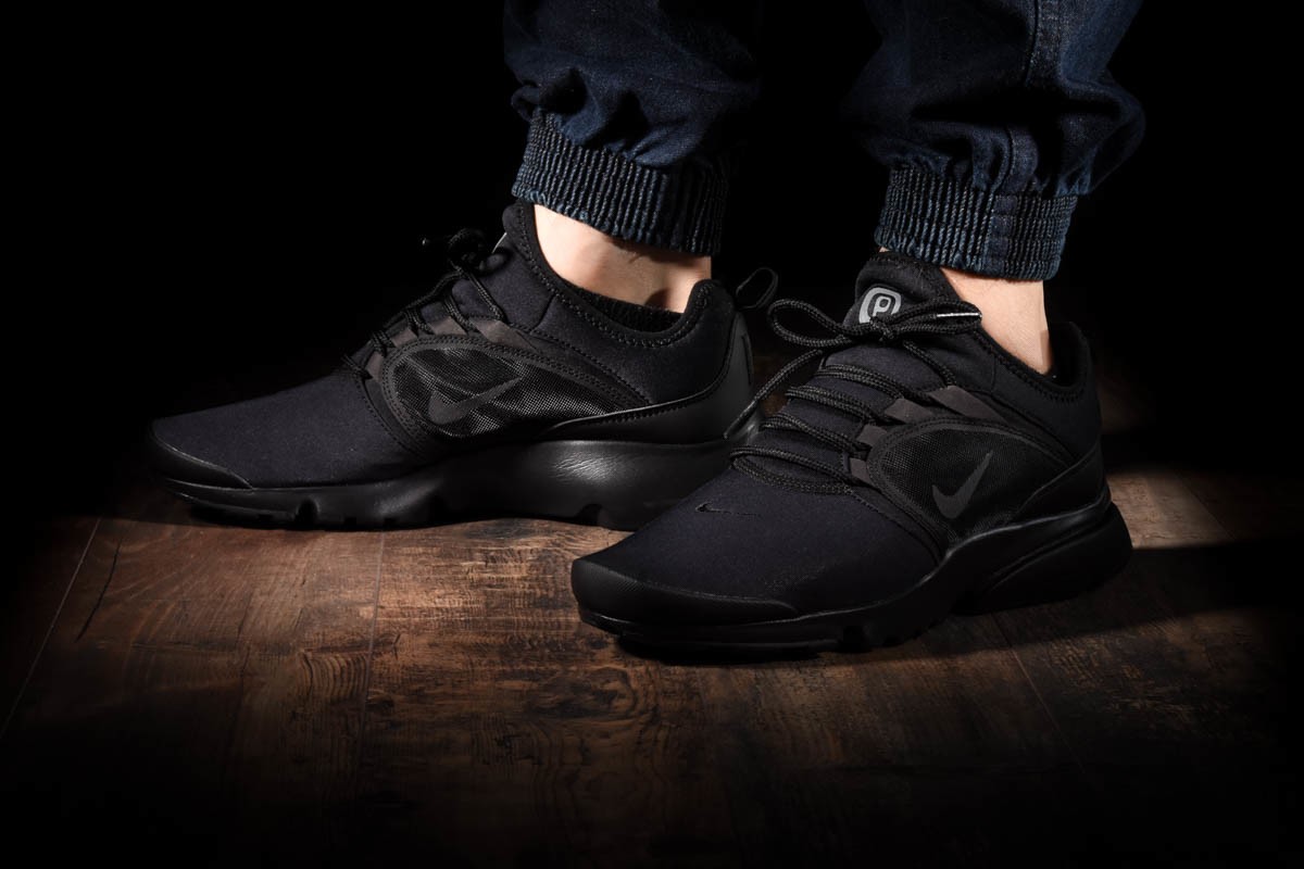 NIKE AIR PRESTO FLY WORLD BLACK