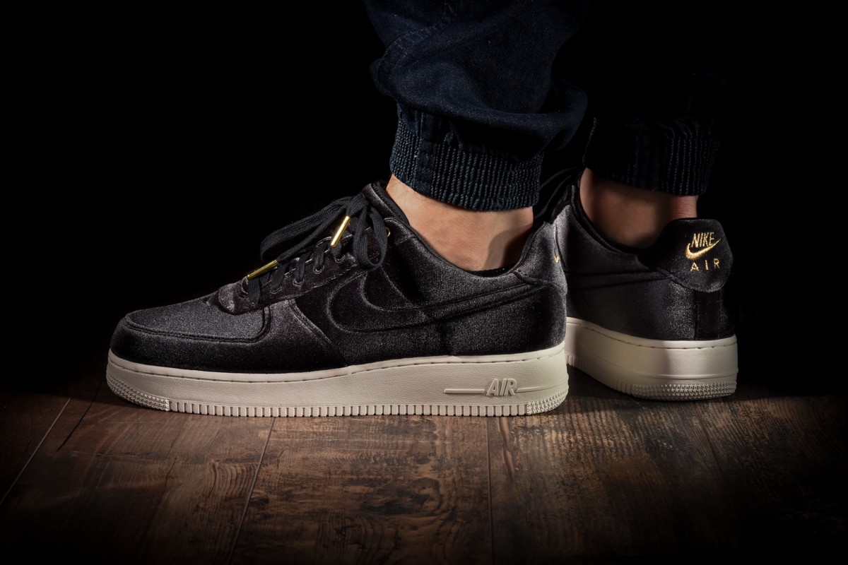 NIKE AIR FORCE 1 '07 PRM 3 for £105.00 