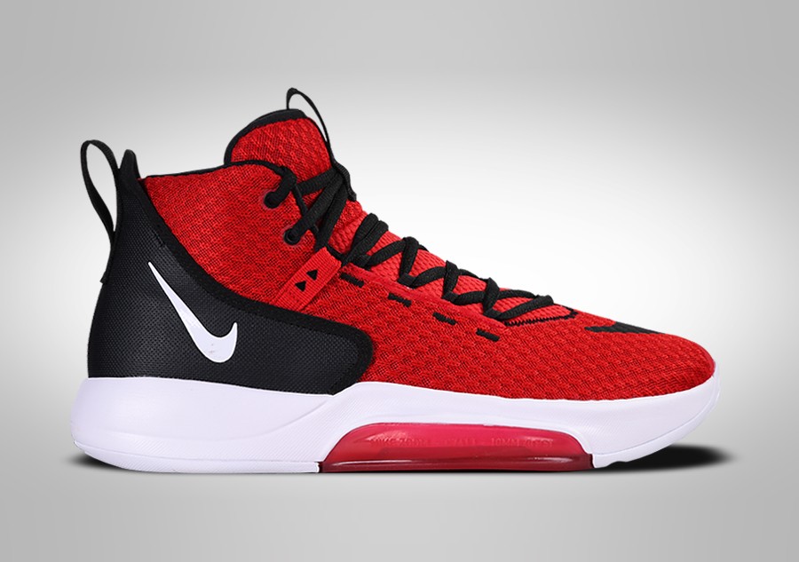 Which basketball players wear Nike Zoom Rize