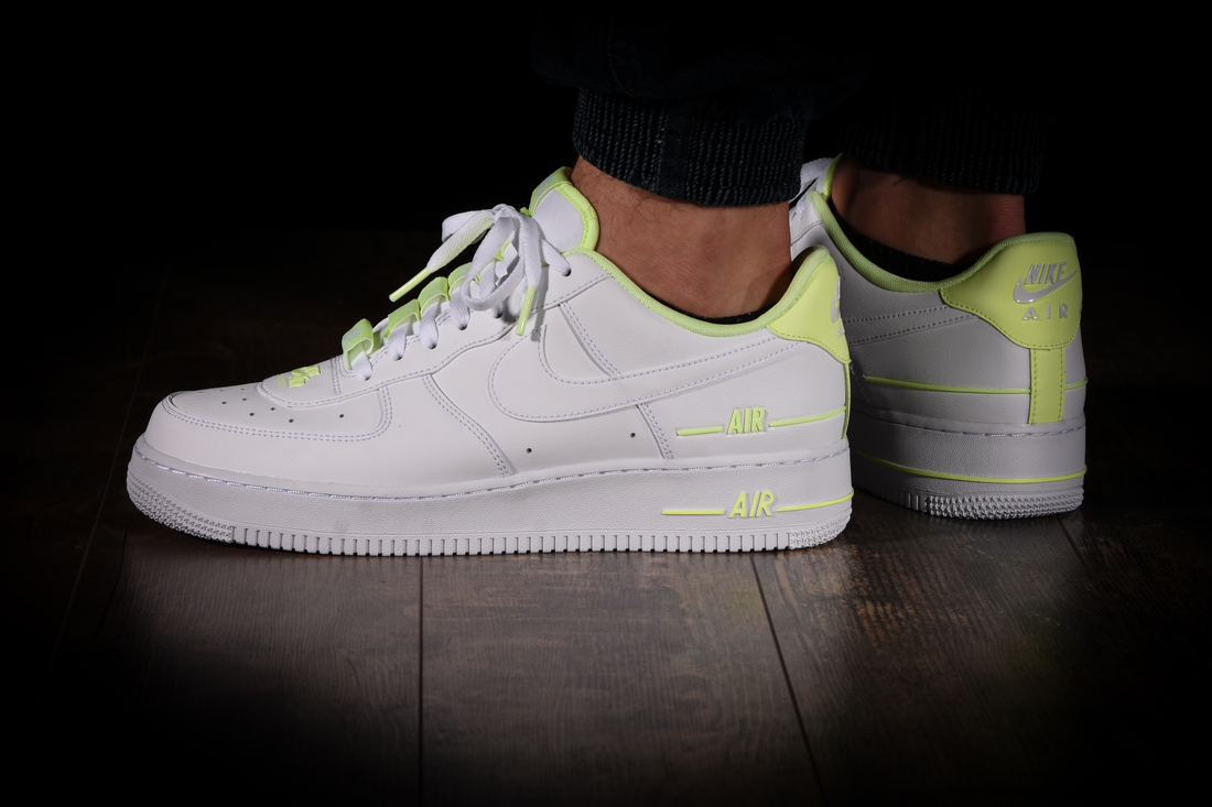 nike air force 1 low lv8 white