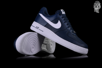 NIKE AIR FORCE 1 LOW '07 LV8 LIGHT WHITE SMOKE GREY Bílé cena 3329,00kč
