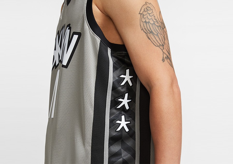 Kyrie Irving Autographed Black Brooklyn Nets Nike Swingman Jersey ~Open  Edition Item~
