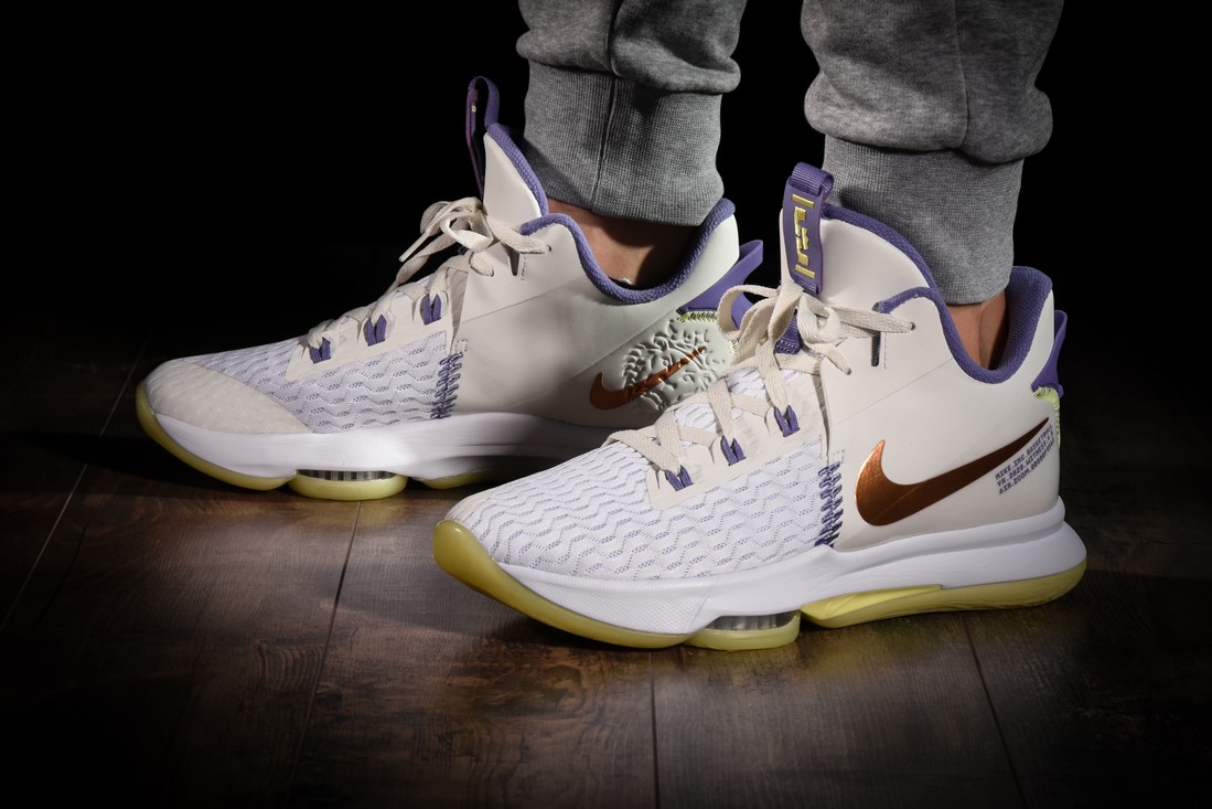 Nike 2021 LeBron Witness 6 Sneakers Featuring Los Angeles Lakers